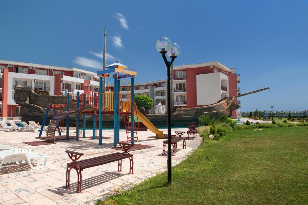 Privilege Fort Beach - Sea Viev Premium Apartments Елените Экстерьер фото