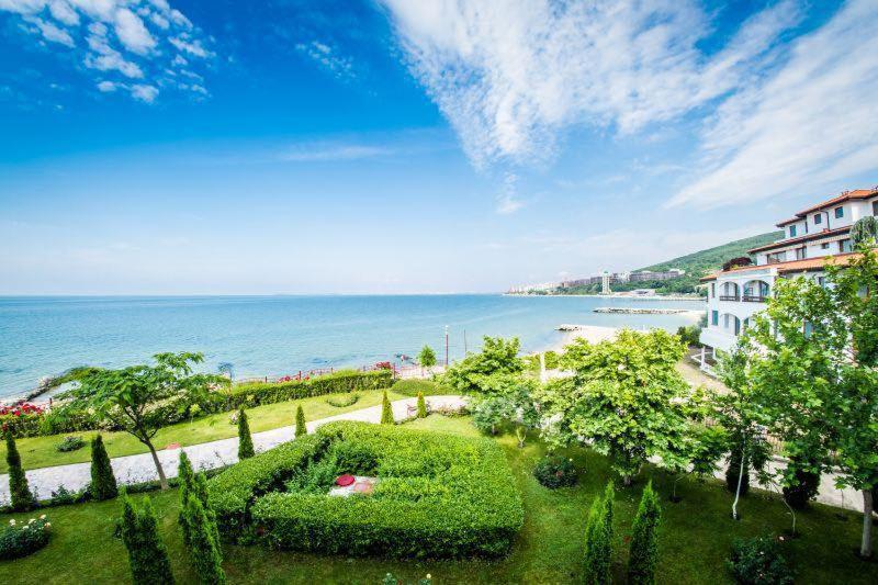 Privilege Fort Beach - Sea Viev Premium Apartments Елените Экстерьер фото