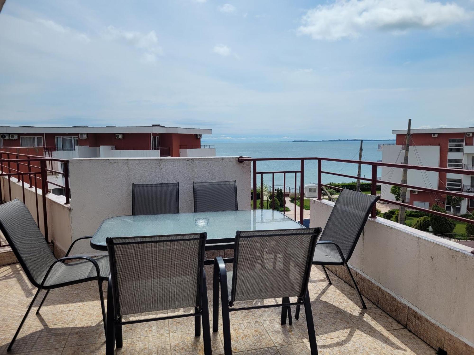 Privilege Fort Beach - Sea Viev Premium Apartments Елените Экстерьер фото